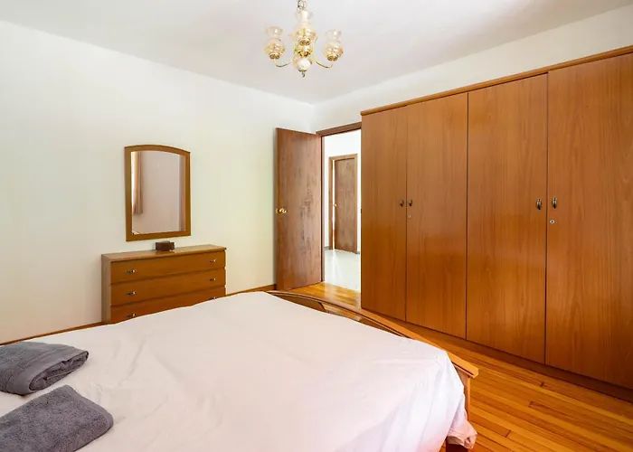 Semesterbostad As Neveiras Fixo